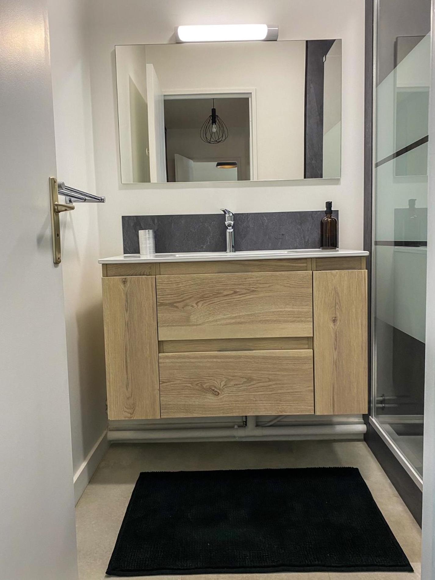 T3 Moderne Avec Balcon Terrasse Et Parking Gratuit Apartment Ниор Екстериор снимка