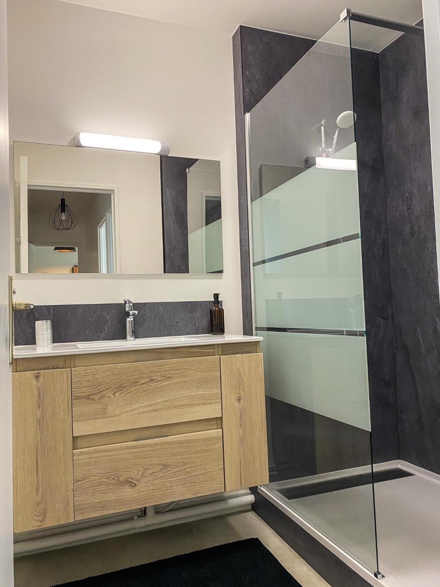 T3 Moderne Avec Balcon Terrasse Et Parking Gratuit Apartment Ниор Екстериор снимка